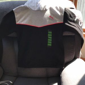Girl’s PUMA sweatshirt